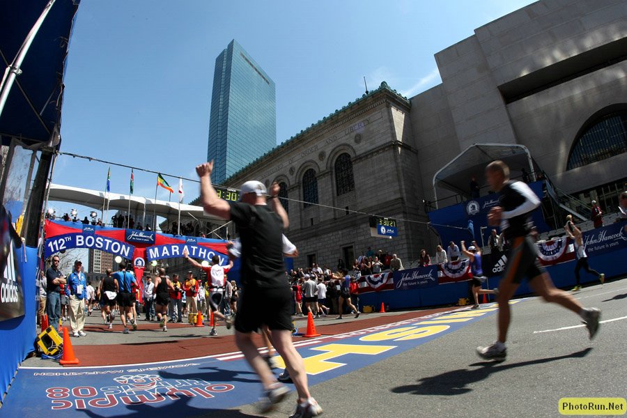 FinishLineFE1c-Boston08.JPG