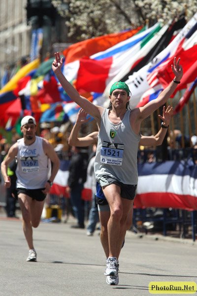 HappyFinishV-Boston08.JPG