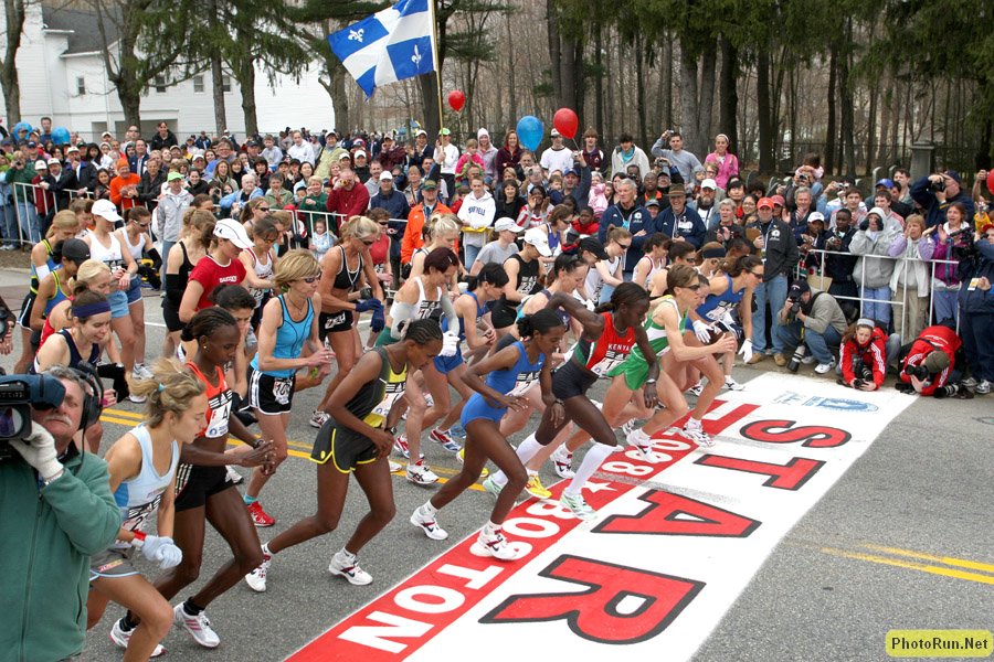 WomanStartWide-Boston08.JPG