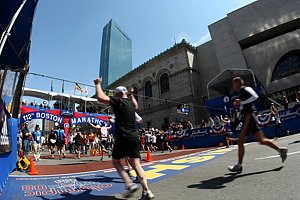 FinishLineFE1c-Boston08.JPG