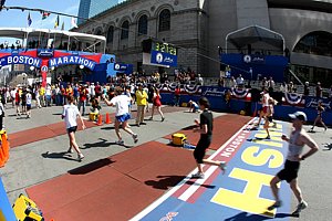 FinishLineWide1a-Boston08.JPG