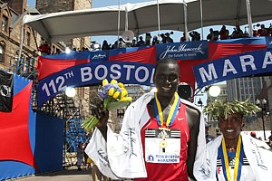 Tune-CheruiyotBnr-BostonT08.JPG