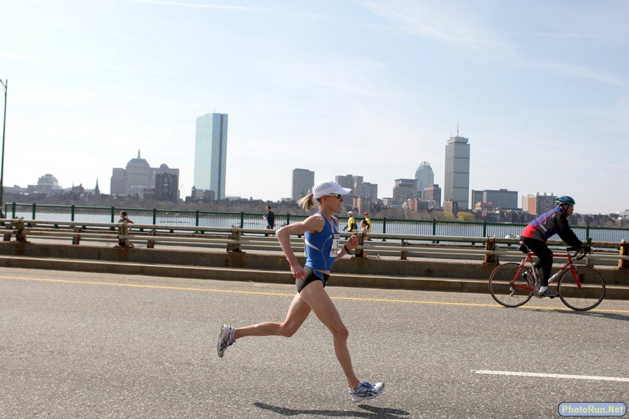 Kastor_DeenaC-BostonT08.jpg
