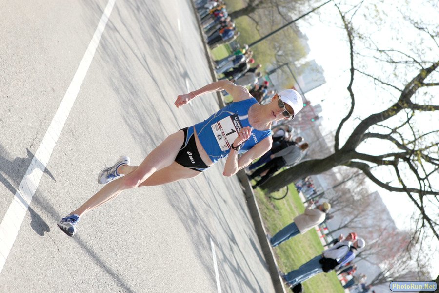 kastor_deenaO-BostonT08.JPG