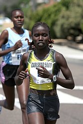 Cheruiyot-Kosgei-Carlsbad08.JPG