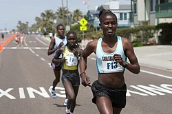 Kigen-Cheruiyot-Carlsbad08.JPG