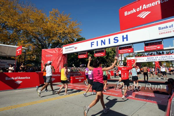 FinishLineRear1-Chicago08.jpg