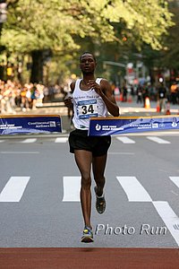 NYRRChamp-Male-FV_5thAve08.jpg