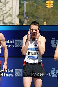 WillisGettingPsyched#A0350A.jpg