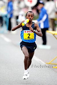 Kebede_Tsegaye1d_Fukuoka08.jpg
