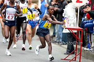 Kebede_TsegayeAid_Fukuoka08.jpg
