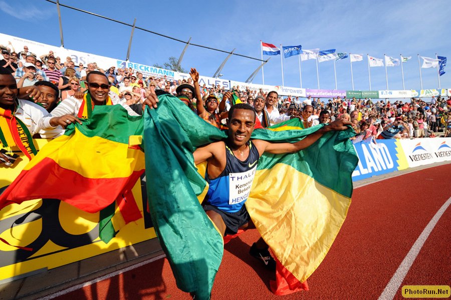 Bekele_KenenisaFL-Hengelo08.jpg