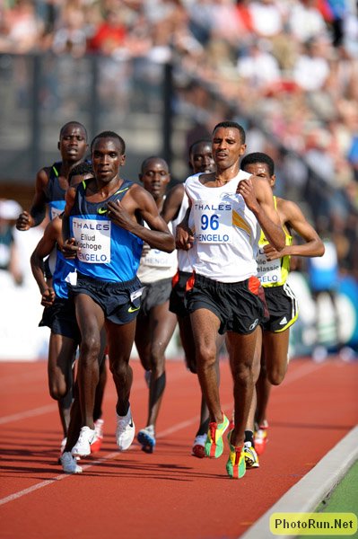 Kipchoge-Gebremariam-Hengelo08.jpg