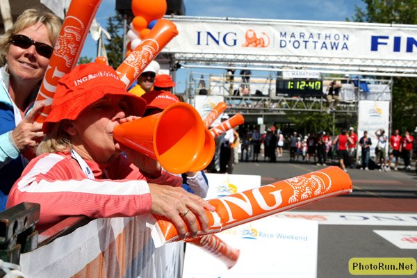 Crowds-INGottawa08.JPG