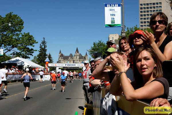 Crowds1-INGottawa08.JPG