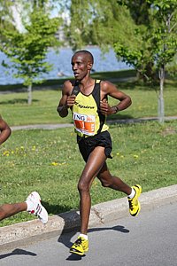 Cheruiyot_David1-INGottawa08.JPG