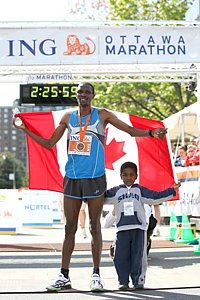 Macharia_GiitahFL-INGottawa08.JPG