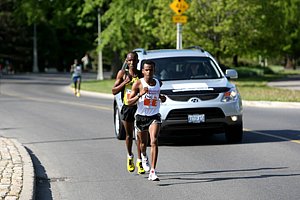 Molla-CheruiyotH1a-INGottawa08.JPG