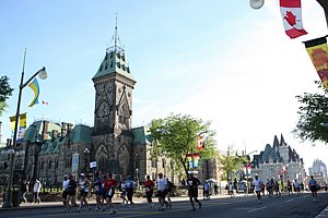 ParliamentStart1e-INGottawa08.JPG