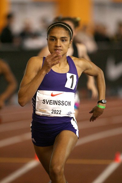 Sveinsson_Chelsey-NikeIn08.JPG