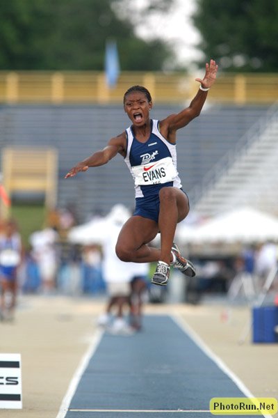 Evans_Jacinda1a-NikeOut08.JPG