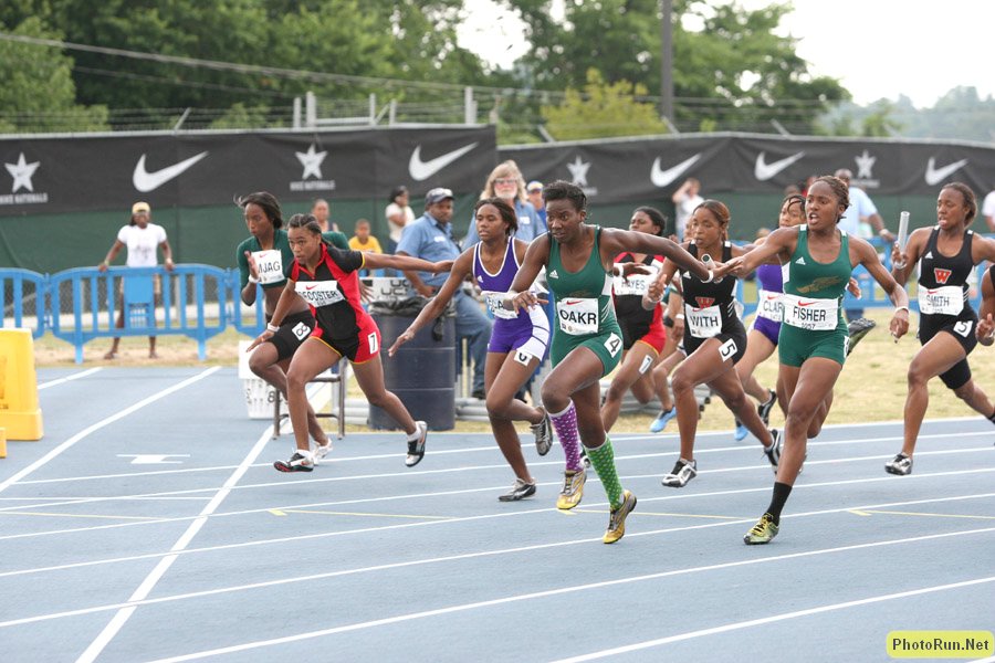 G4x100-NikeOut08.JPG