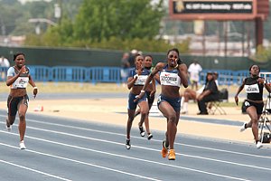 Goodman_Chalonda200FH-NikeOut08.JPG