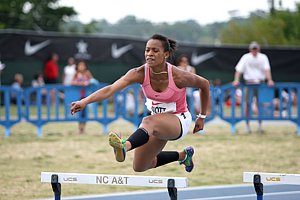 Mott_Elizabeth-NikeOut08.JPG