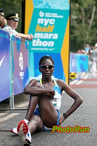 Ndereba_CatherineSt-NYChalf08.JPG