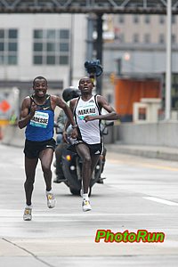 Tola-MakauFV-NYChalf08.JPG