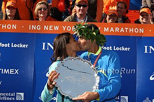 GomesKiss-NYC08.jpg