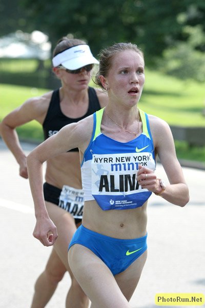 Alekseyeva_Alina-NYmini10k08.JPG