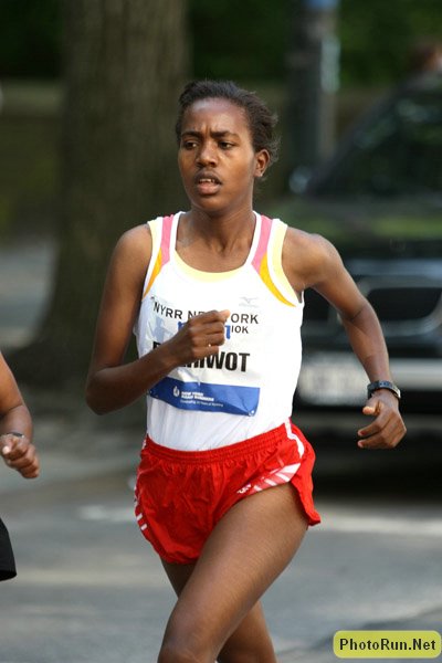 Tesfaye_Firehiwot-NYmini10k08.JPG