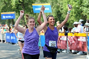 HappyFinish_NYMini08.Jpg