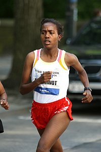 Tesfaye_Firehiwot-NYmini10k08.JPG