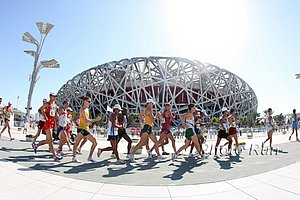 M20kWalk-BirdsNest-OlyGame08.jpg
