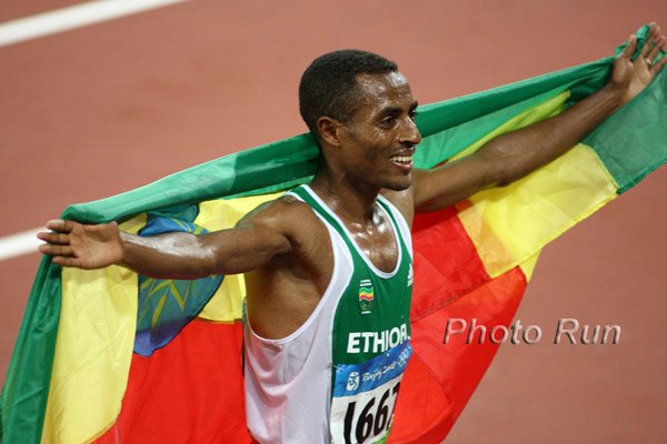 Bekele_KenenisaFL-OlyGame08.jpg