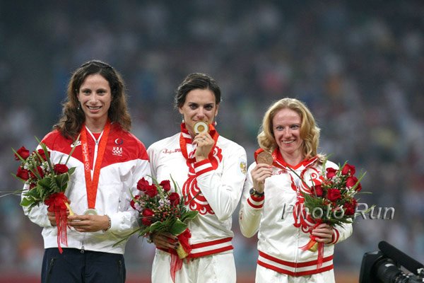 W-PoleVaultAwards-Ol#1CE62C.jpg