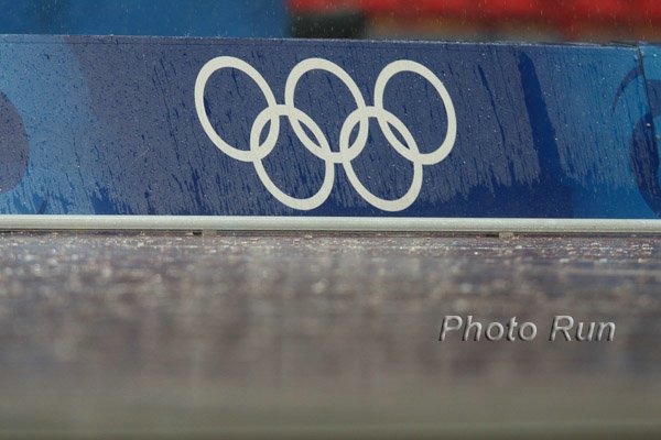 DecathonRain1-OlyGames08.jpg
