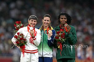 W-LongJumpAwards-OlyGames08.jpg