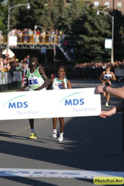 Bacha-KiptooFV-MDS10km08.JPG
