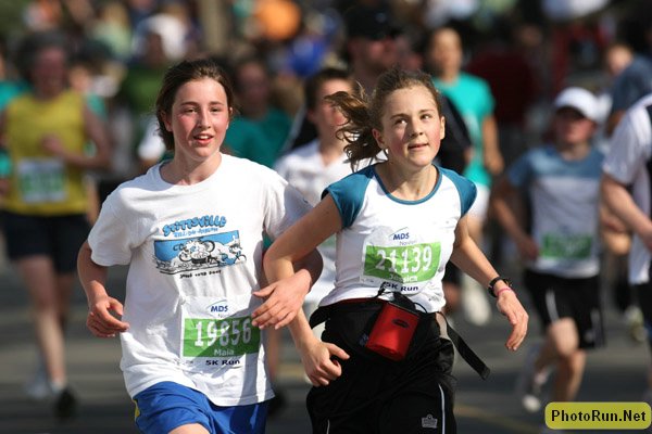 FriendsF_MDS10k08.Jpg