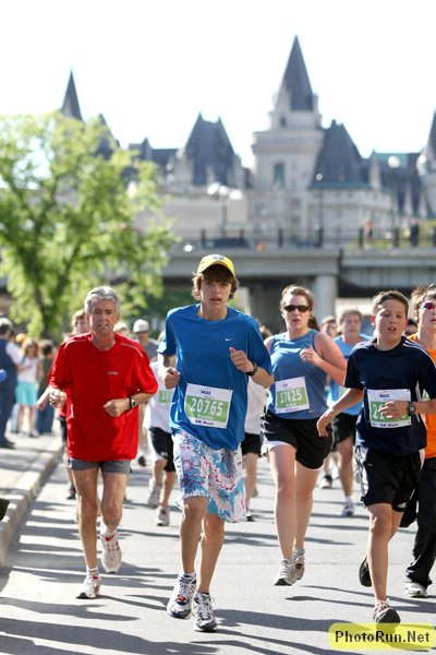 RiverRunning1-MDS10km08.JPG