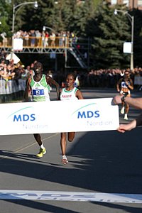 Bacha-KiptooFV1-MDS10km08.JPG