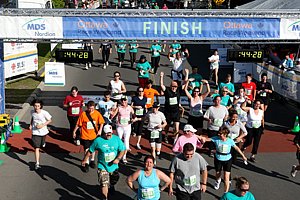 FinishLineHappy-MDS10km08.JPG