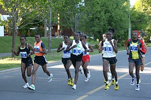 WomanLead-MDS10km08.JPG