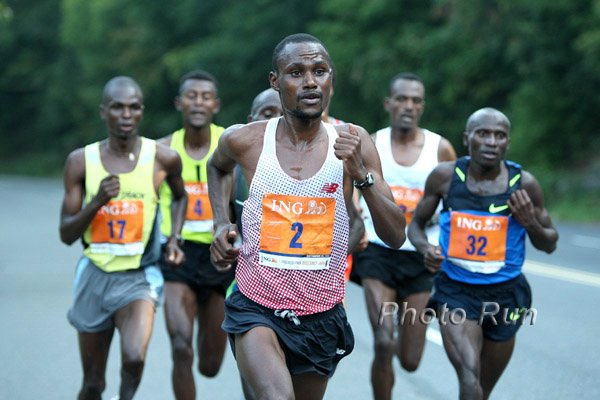 OndaraLeadsH1-PhillyHalf08.jpg
