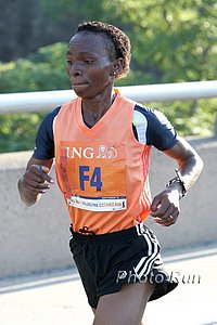 Asiba_Nriah-PhillyHalf08.jpg