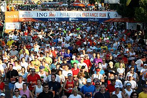 Start1a-PhillyHalf08.jpg
