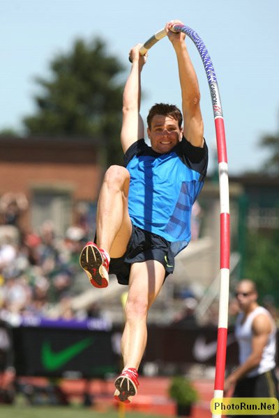 Miles_Derek2_Pre08.Jpg